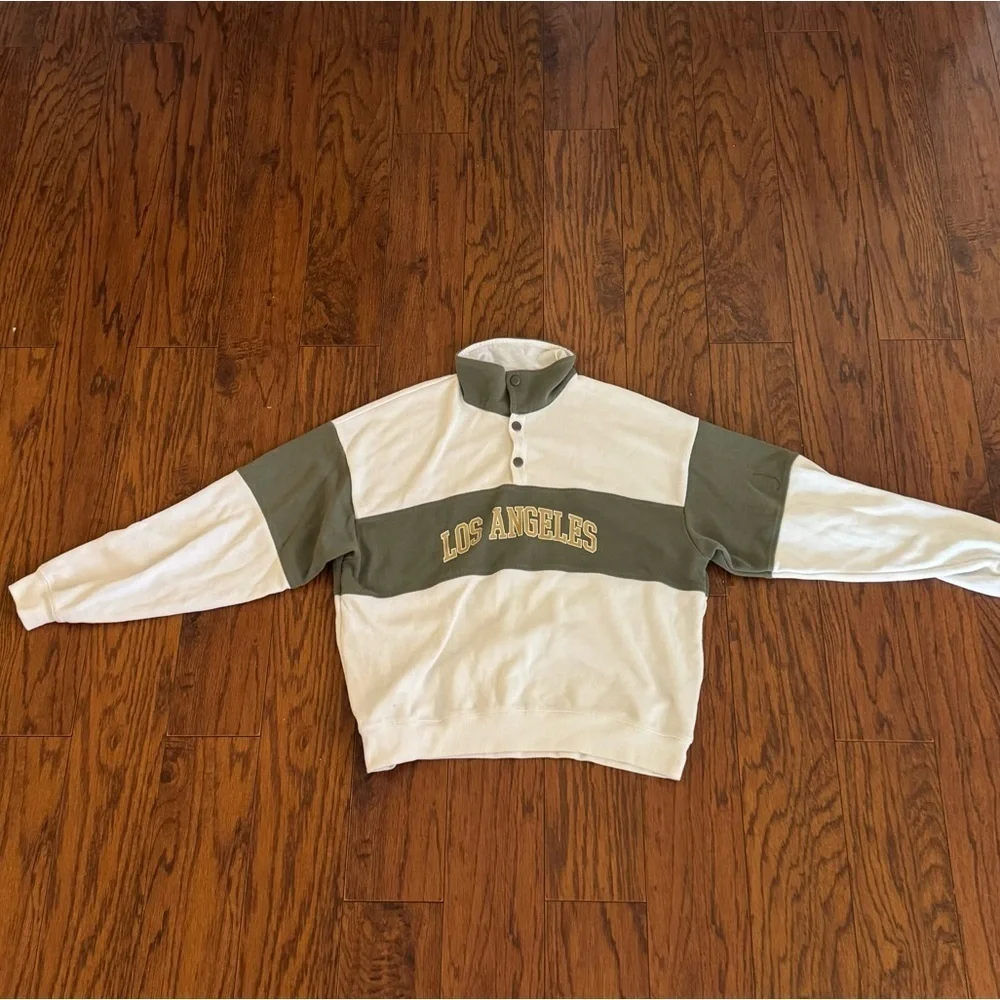 Forever 21 Los Angeles Graphic Rugby Pullover in Green/White | size Medium